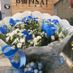 Buquê de 12 rosas azuis